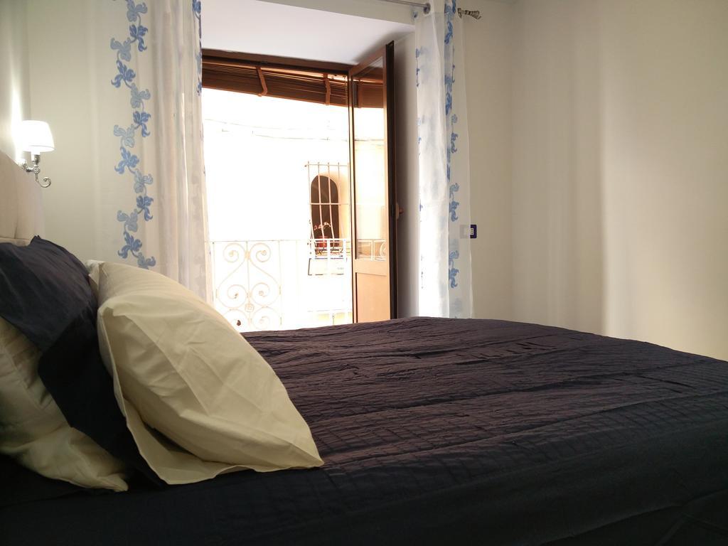 Sedil Dominova Apartment ซอร์เรนโต ภายนอก รูปภาพ